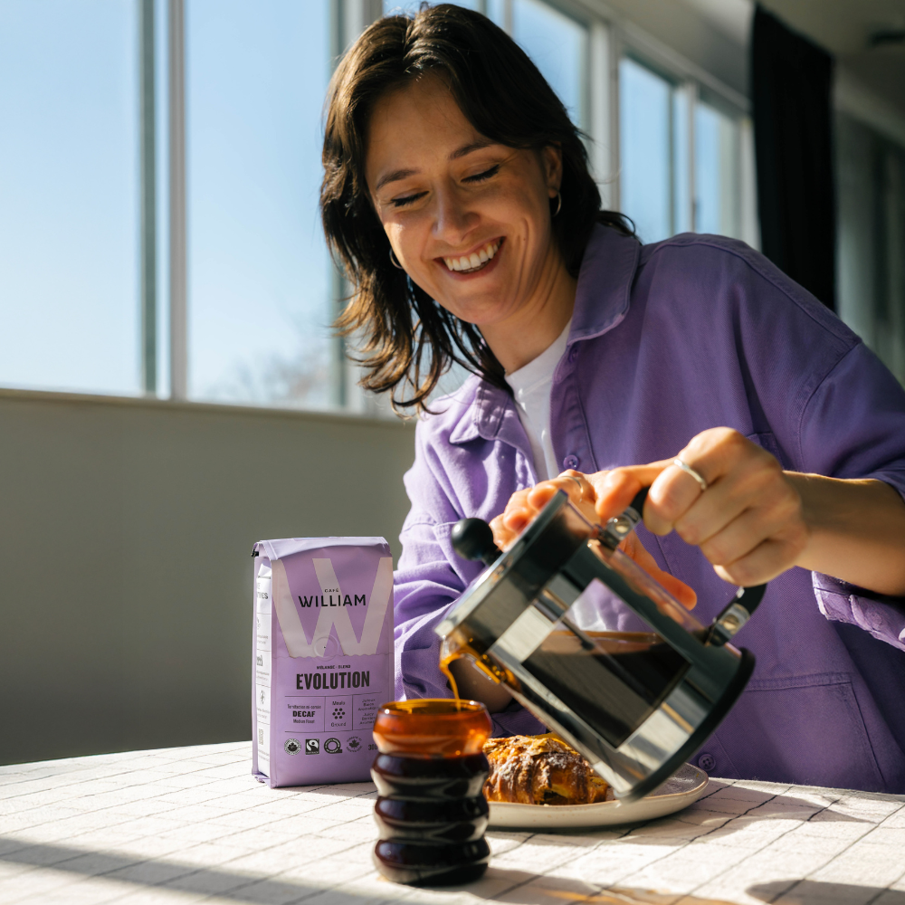 Decaffeinated Coffee: Methods, Benefits & How to Choose